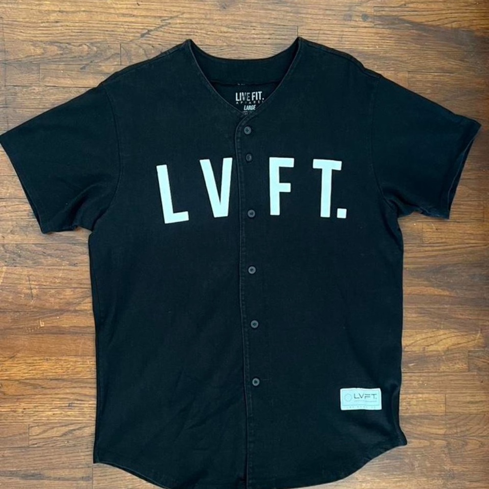 LIVE FIT
LVFT Black Vintage Baseball Jersey
Size Large